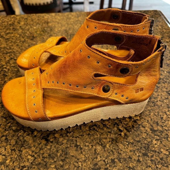 BED|STU Tan Leather Platform Sandals with Zip Back|Size 7 - Picture 3 of 9